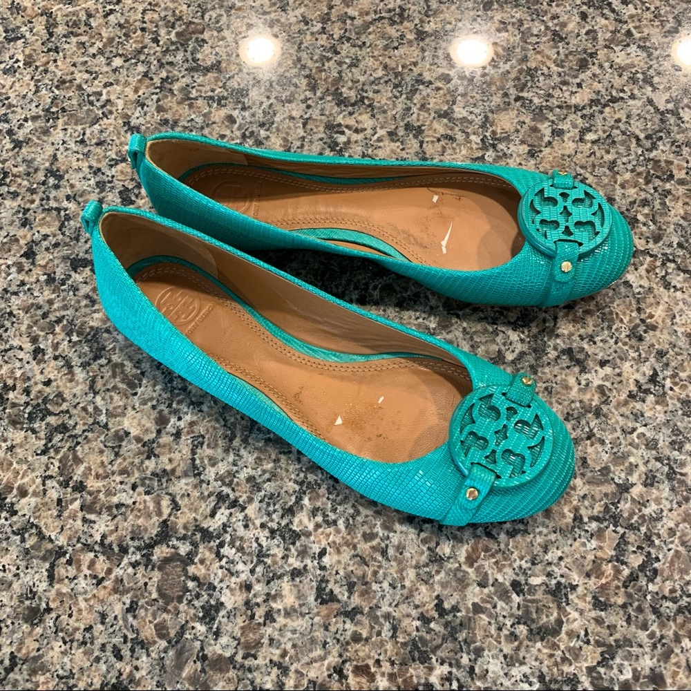 Tory Burch Green Leather Flats size 9.5